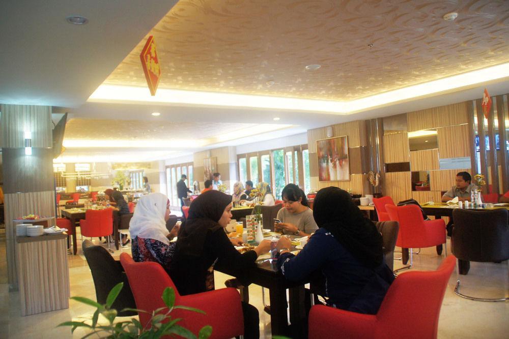 Grand Hap Solo Hotel Kültér fotó