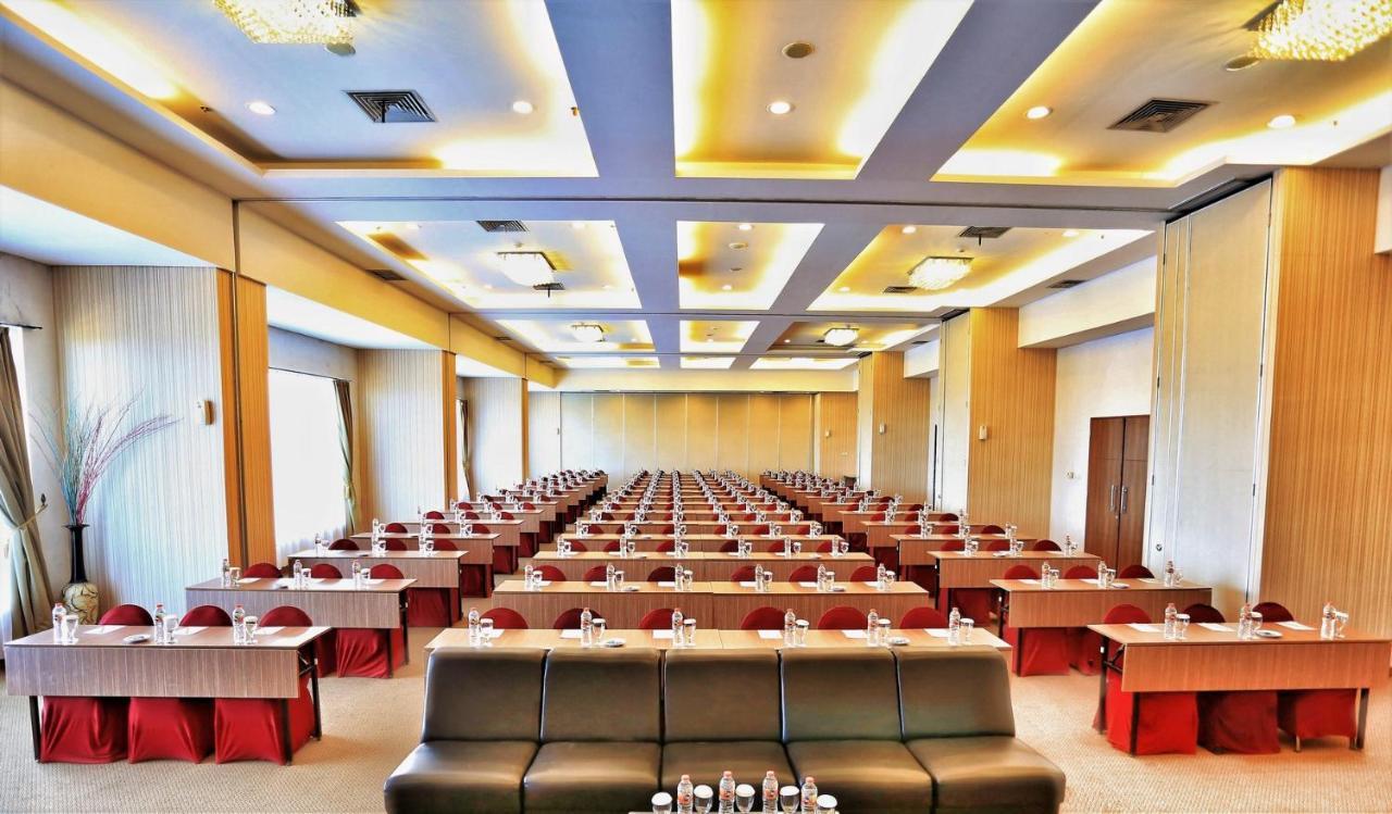 Grand Hap Solo Hotel Kültér fotó